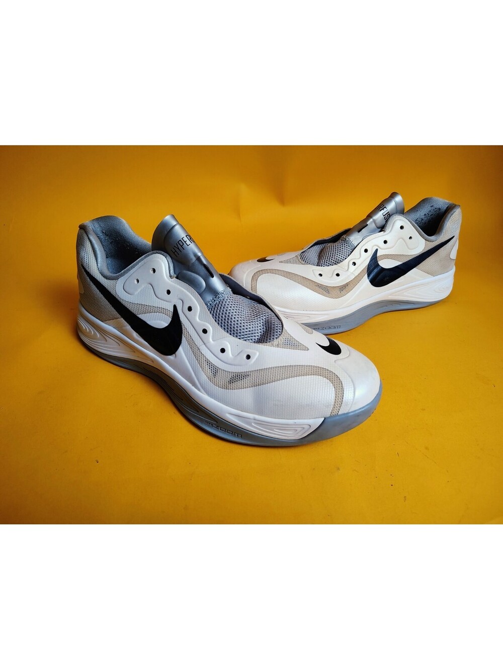 Nike Zoom Hyperfuse Low White Black Grey 616620-110 Basketball Men's Size 9.5
